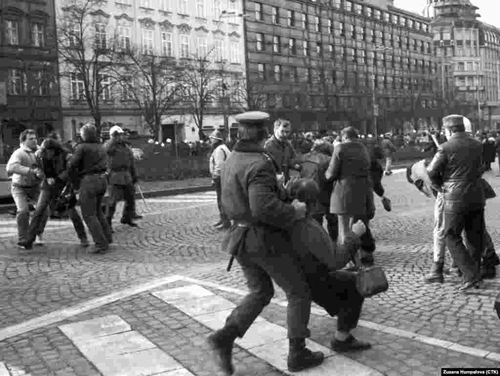 In January 1989, protesters were already mustering their courage. In this photo, police violently detain demonstrators marking the 20th anniversary of the self-immolation of student Jan Palach. His suicide was an act of protest against the 1968 Soviet-led invasion of Czechoslovakia.