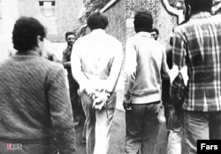 Americans who were held hostage in Iran after the Islamic revolution in 1979 will benefit from the new U.S. spending bill. (file photo)