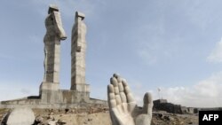 The still-incomplete "peace and brotherhood" monument in Kars during construction in April 2009