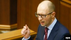 New elected Prime Minister Arseniy Yatsenyuk: "The new government will do everything and use all legal means to stabilize the situation in Crimea."